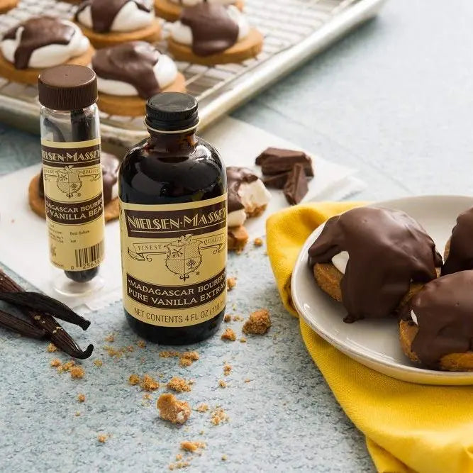 Nielsen-Massey Madagascar Bourbon Vanilla Beans for Baking and Cooking, 2-Bean Vial - Retail Therapy Outlet