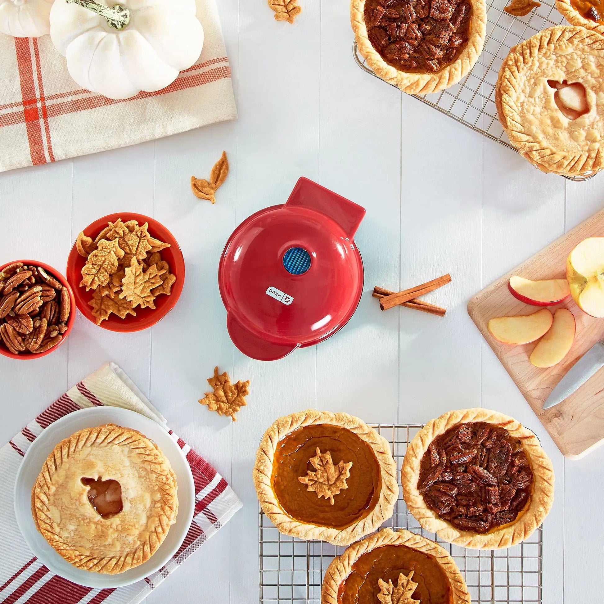 Mini Pie Maker Red - Retail Therapy Outlet
